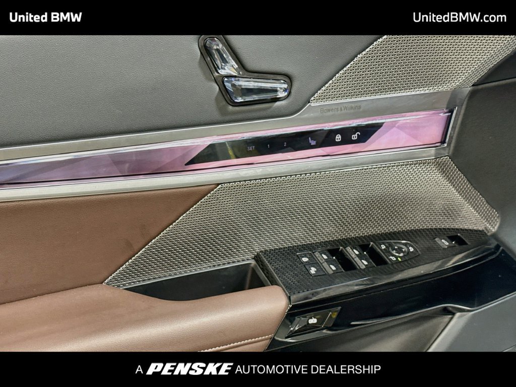Certified 2024 BMW 740i RWD image 10
