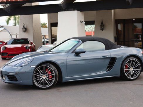 Used 2017 Porsche 718 Boxster S RWD image 63