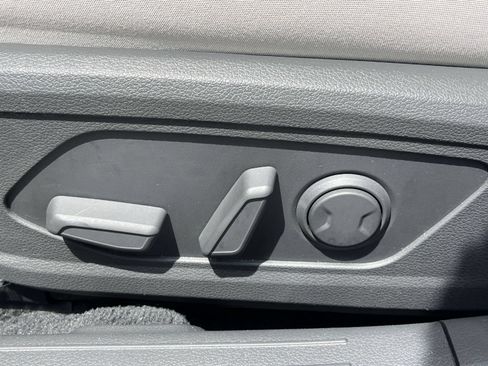 Used 2025 Hyundai Sonata SEL FWD image 22