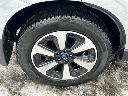 Used 2018 Subaru Forester 2.5i Premium w/ All-Weather Package image 22