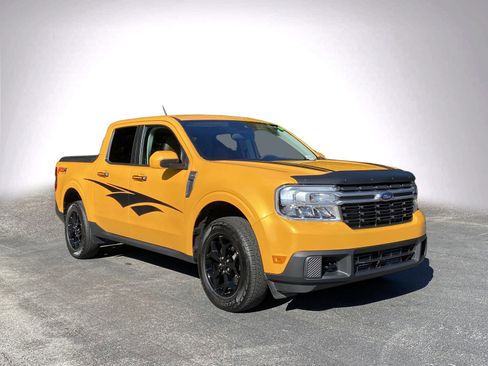 Used 2023 Ford Maverick Lariat w/ Equipment Group 500A Standard image 2