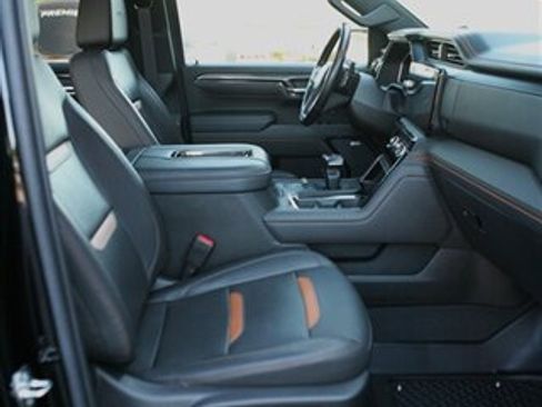 Used 2022 GMC Sierra 1500 AT4 w/ AT4 Premium Package AWD/4WD image 24