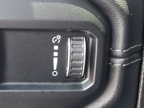 Used 2024 Jeep Wrangler Unlimited Sahara AWD/4WD image 24