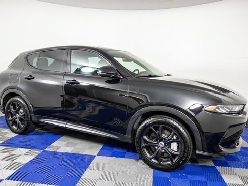 Used 2024 Dodge Hornet R/T Plus w/ R/T Blacktop Package AWD/4WD image 4