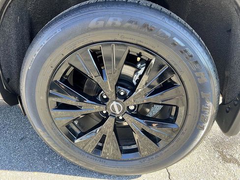 Certified 2023 Nissan Rogue SV w/ SV Premium B Package image 10