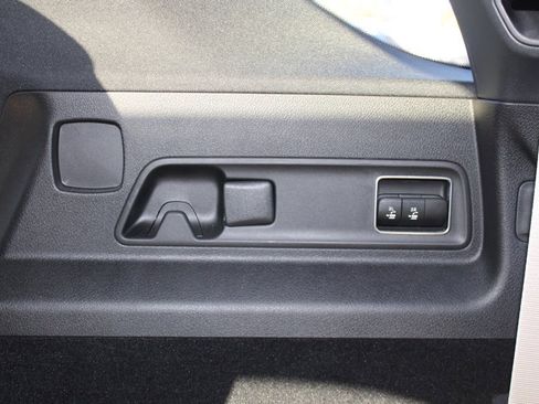 Certified 2024 Mercedes-Benz GLE 450 4MATIC image 41