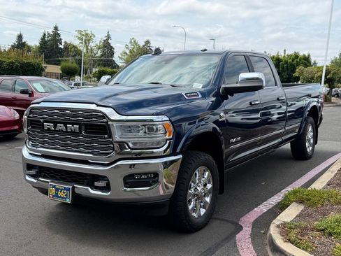 Used 2022 RAM 3500 Limited AWD/4WD image 4