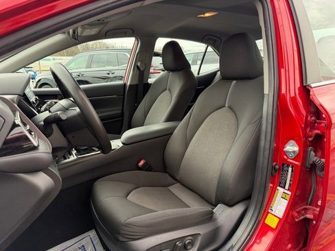 Used 2024 Toyota Camry LE image 11