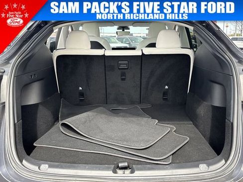 Used 2021 Tesla Model Y Long Range image 33