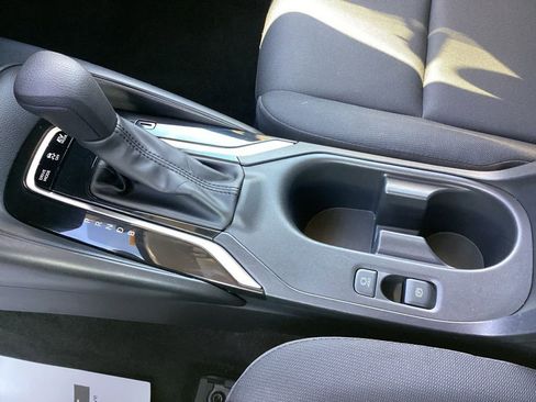 Used 2025 Toyota Corolla LE image 25