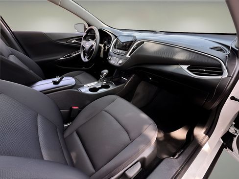 Used 2024 Chevrolet Malibu LT FWD image 20