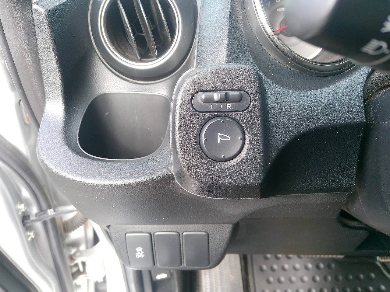 Used 2012 Honda Fit Sport image 31