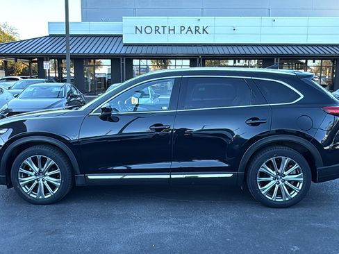 Used 2023 MAZDA CX-9 Signature image 5