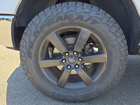 Used 2010 Ford F150 XLT RWD image 12