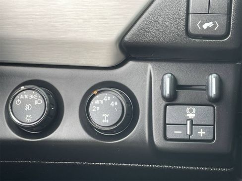 Used 2015 GMC Yukon SLE w/ Convenience Package image 30