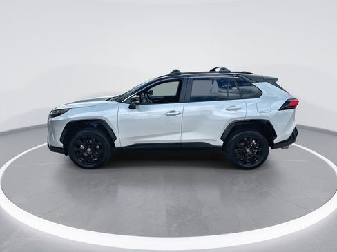 Used 2025 Toyota RAV4 XSE AWD/4WD image 5