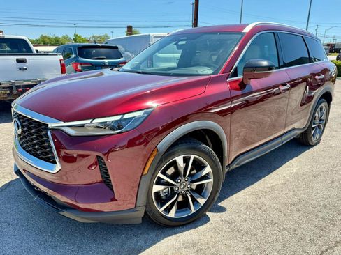 Used 2023 INFINITI QX60 Luxe w/ Performance Audio Package FWD image 2