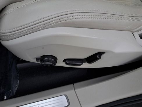 Used 2022 Volvo XC90 T6 Inscription w/ Advanced Package image 25