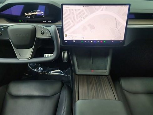 Used 2023 Tesla Model S Standard Range image 34