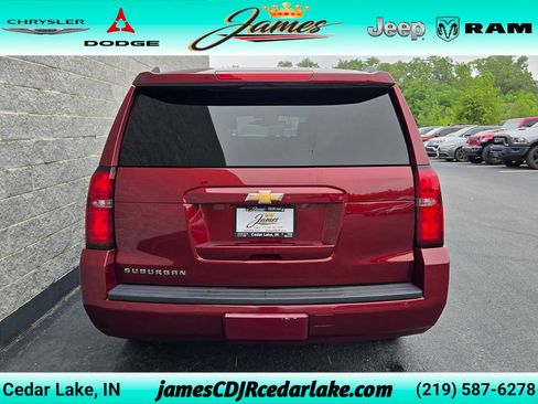Used 2019 Chevrolet Suburban LT AWD/4WD image 4