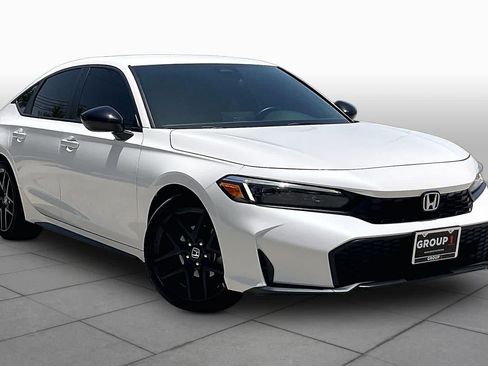 Used 2025 Honda Civic Sport image 3