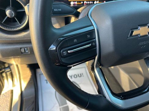 Used 2025 Chevrolet Colorado W/T w/ WT Convenience Package II image 9