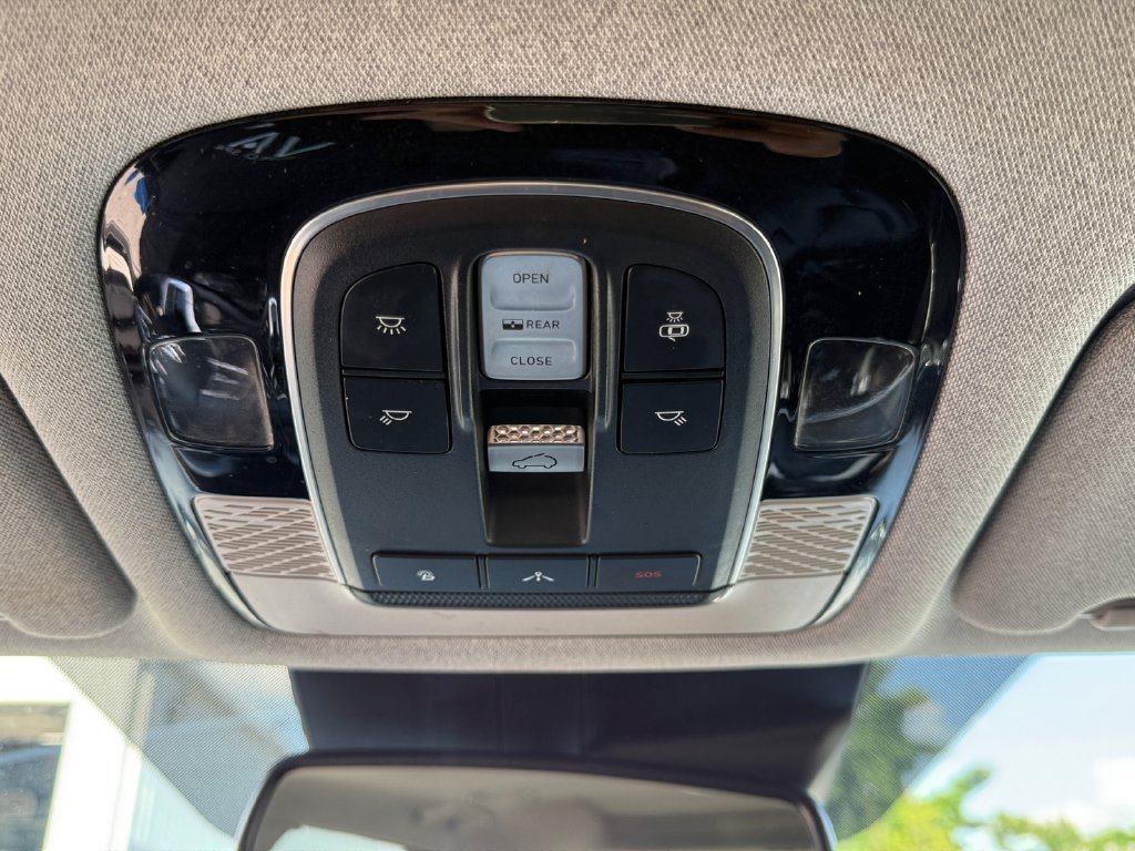 Used 2021 Hyundai Palisade Limited AWD/4WD image 19