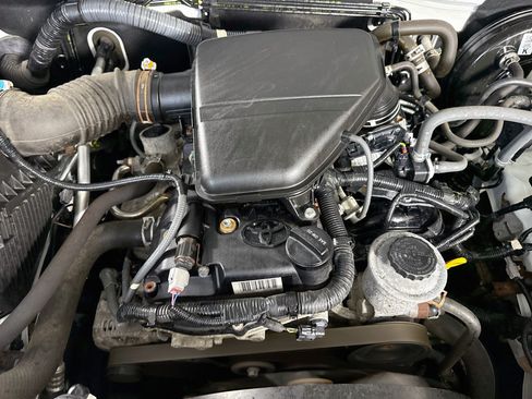 Used 2019 Toyota Tacoma SR RWD image 38