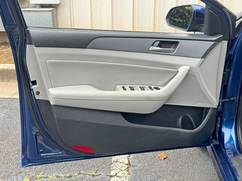 Used 2019 Hyundai Sonata SEL w/ Tech Package 02 FWD image 37