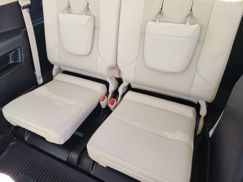 Used 2021 Lexus GX 460 Premium w/ Premium Package image 37