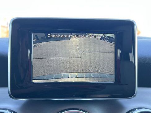 Used 2015 Mercedes-Benz GLA 250 image 9