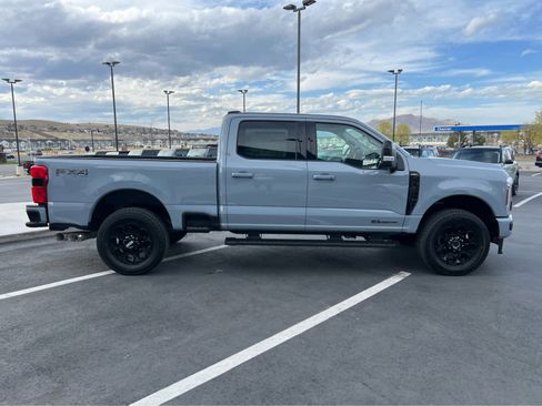 New 2026 Ford F250 Lariat w/ Black Appearance Package image 6