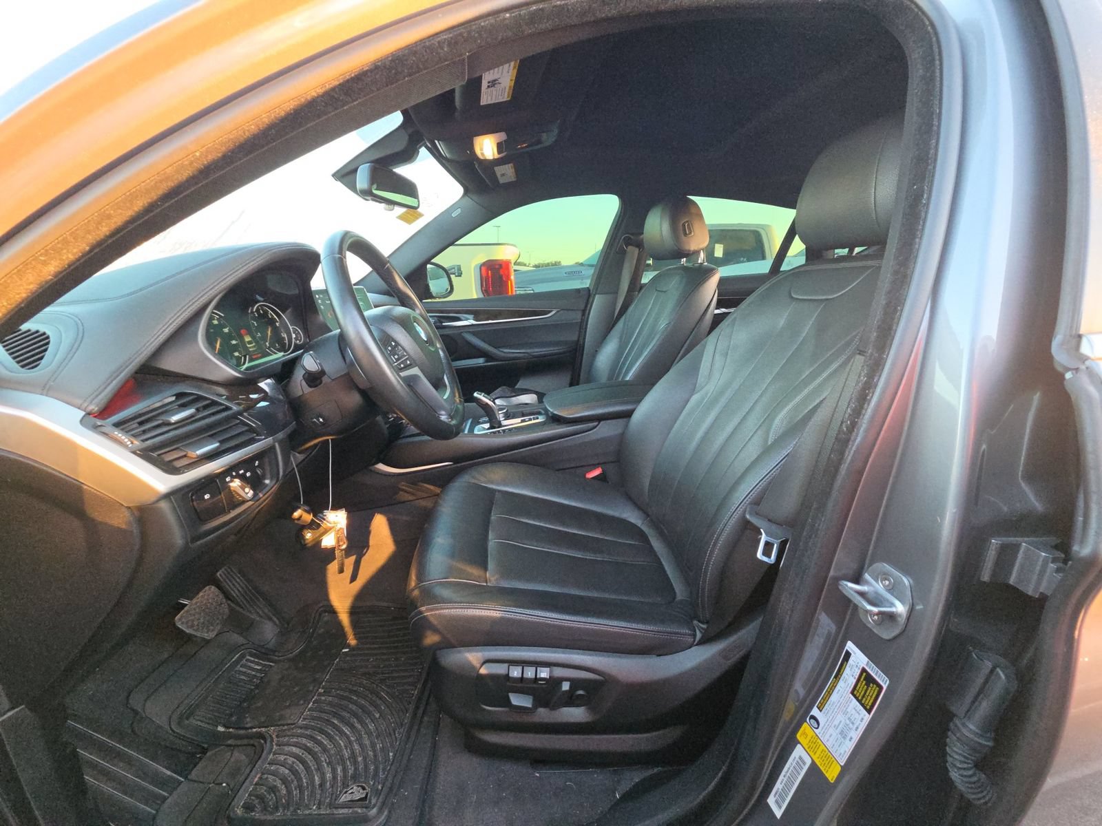 Used 2019 BMW X6 sDrive35i RWD image 7