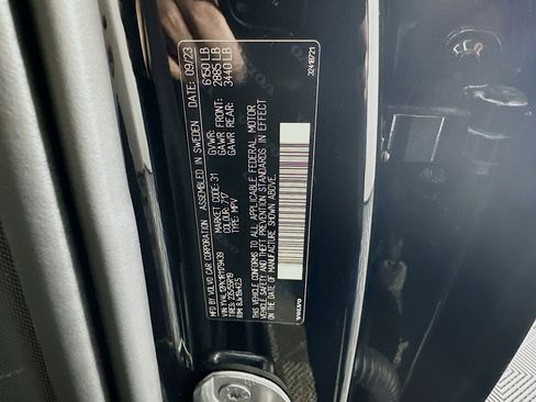 Used 2024 Volvo XC90 B5 Core image 12