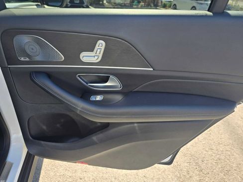 Used 2024 Mercedes-Benz GLS 450 4MATIC image 13