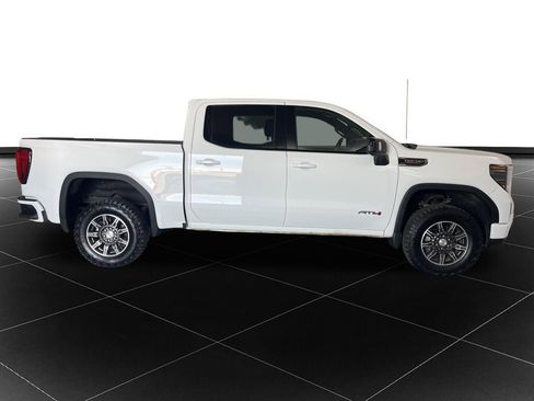 Used 2025 GMC Sierra 1500 AT4 AWD/4WD image 6