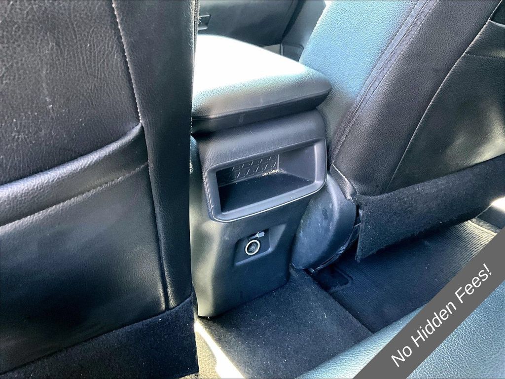 Used 2019 Toyota RAV4 LE w/ All Weather Liner Package AWD/4WD image 28