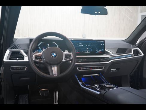 Used 2026 BMW X7 xDrive40i w/ Executive Package AWD/4WD image 11
