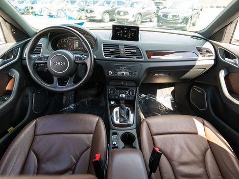 Used 2018 Audi Q3 2.0T Premium Plus AWD/4WD image 17