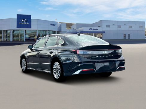 New 2025 Hyundai Sonata Limited image 5