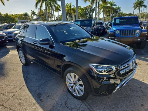 Used 2020 Mercedes-Benz GLC 300 image 2