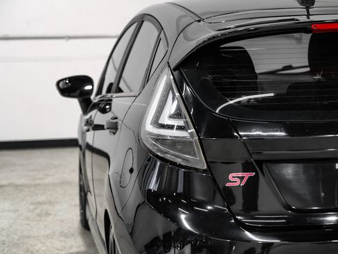 Used 2017 Ford Fiesta ST FWD image 50