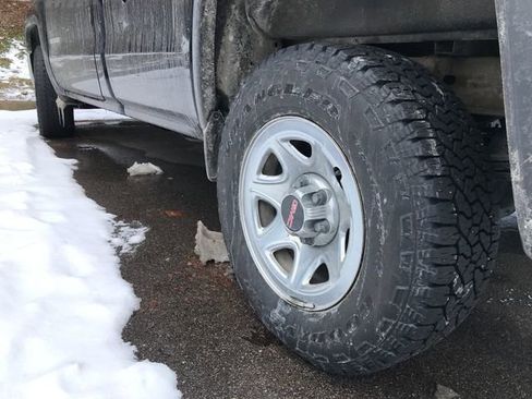 Used 2015 GMC Sierra 1500 4x4 Regular Cab w/ Sierra Convenience Package image 11