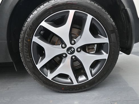 Used 2018 Kia Sportage SX image 19