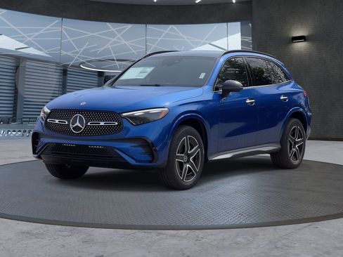New 2026 Mercedes-Benz GLC 300 4MATIC image 2