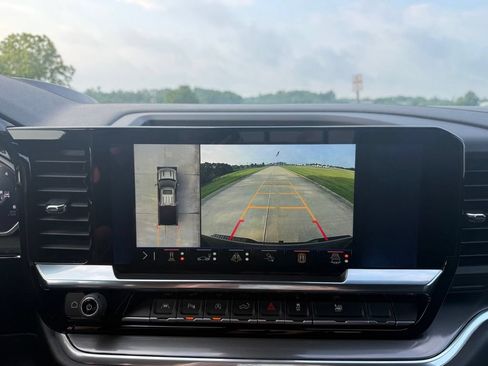 Used 2026 Chevrolet Silverado 1500 High Country w/ High Country Premium Package AWD/4WD image 41
