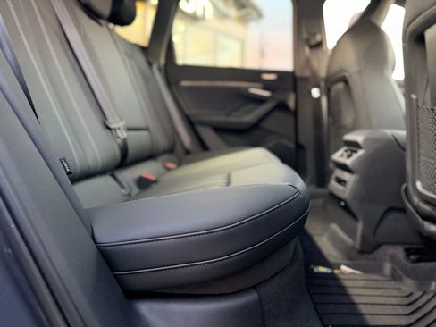 Used 2025 Audi Q6 e-tron Premium Plus w/ Premium Plus image 18