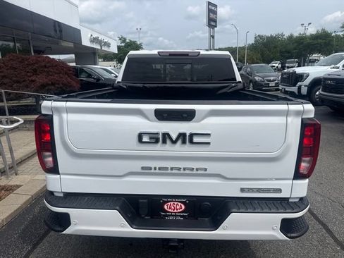 Used 2022 GMC Sierra 1500 Elevation w/ Elevation Premium Package AWD/4WD image 8