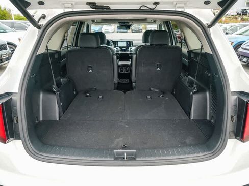 Certified 2023 Kia Sorento EX w/ Panoramic Sunroof Package FWD image 25
