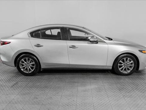 Used 2021 MAZDA MAZDA3 Sedan FWD image 9